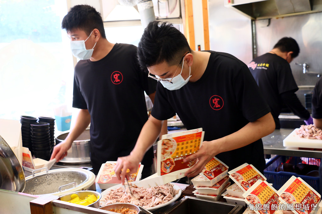 松江南京站美食「豚海拉麵製作所」免費加麵，菜單價位 @海綿飽飽的鳳梨城堡