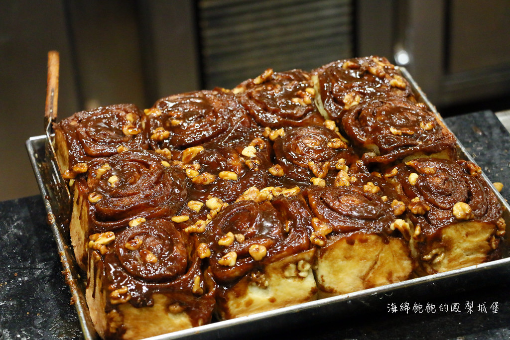 Twin Brothers Coffee 雙胞胎咖啡，台北必吃肉桂捲名單，台北車站咖啡廳推薦(菜單價位) @海綿飽飽的鳳梨城堡