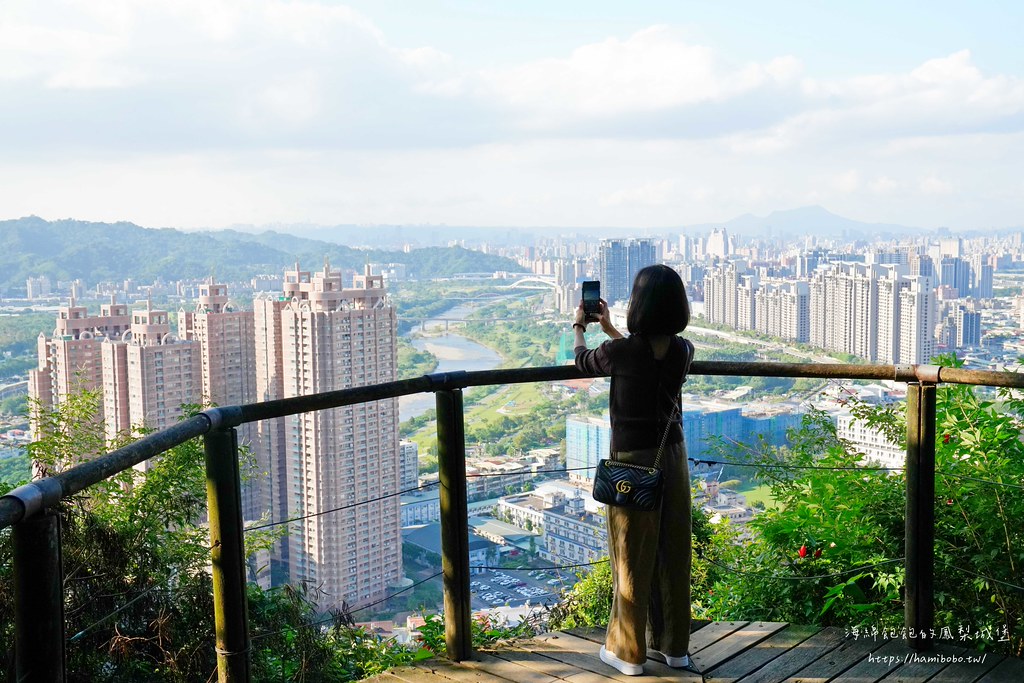 台北火鍋/痛風海鮮始祖『上官木桶鍋(中正店)』周年慶活龍蝦鍋、蝦蝦鍋只要799元、日本A5和牛、泡湯熊熊牛奶鍋(捷運中正紀念堂站) @海綿飽飽的鳳梨城堡