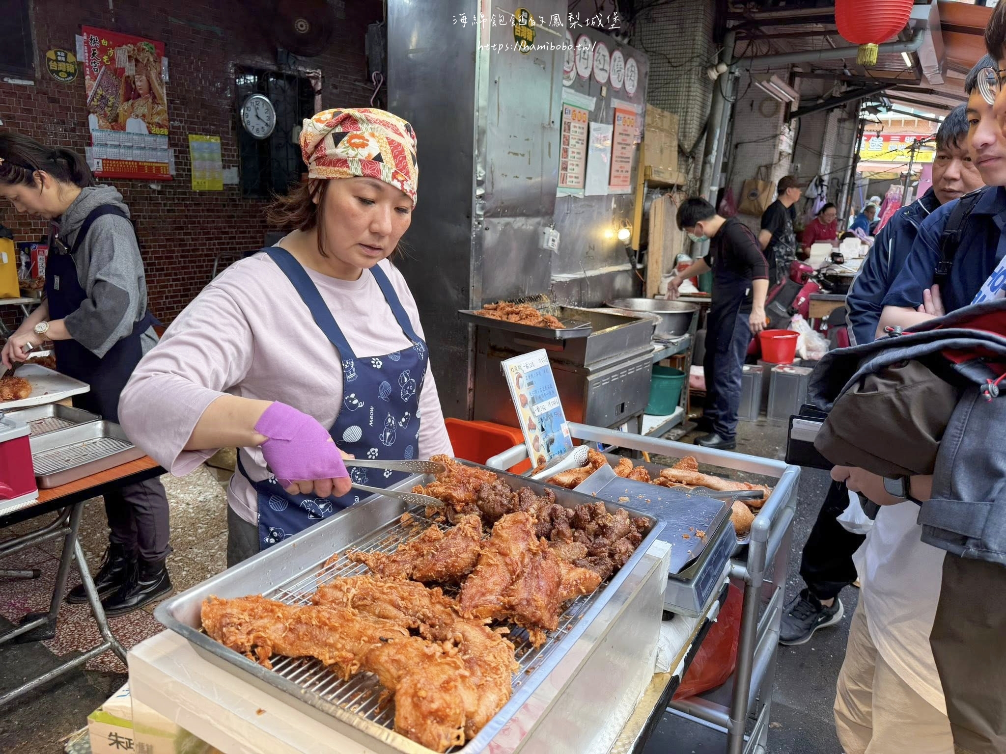 台北南港Lalaport「漢來上海湯包」一年熱賣百萬顆18摺小籠包，菜單價位 @海綿飽飽的鳳梨城堡