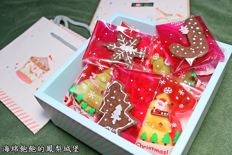【宅配|網路團購美食】Grace Patisserie 葛瑞絲手做糕點-聖誕瑪德蓮‬‎巧克力糖霜餅乾禮盒 @海綿飽飽的鳳梨城堡