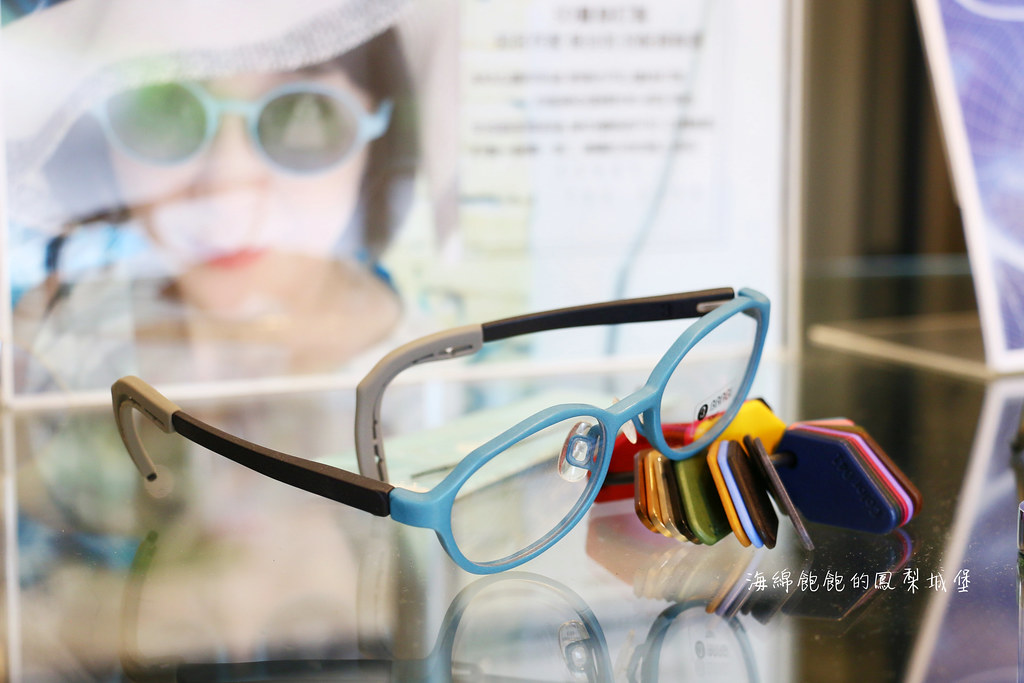 台北眼鏡推薦「得恩堂眼鏡」專業驗光師服務親切，樣式多元時尚！ @海綿飽飽的鳳梨城堡