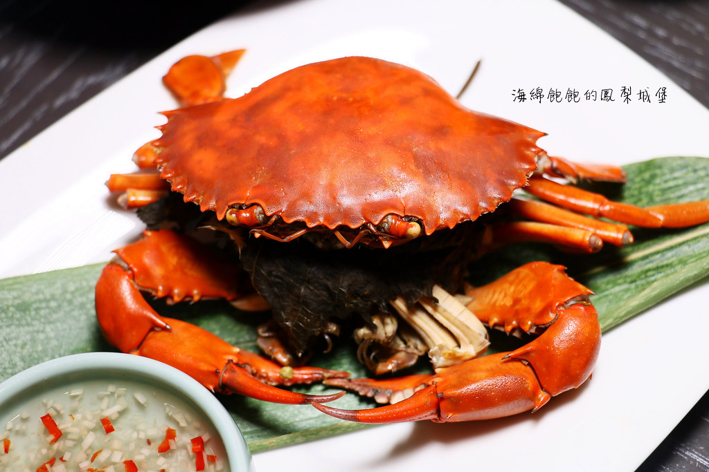 板橋美食「青雅中餐廳」秋天就是要吃螃蟹啊！爆滿蟹膏的肥美紅蟳爽度一流 @海綿飽飽的鳳梨城堡
