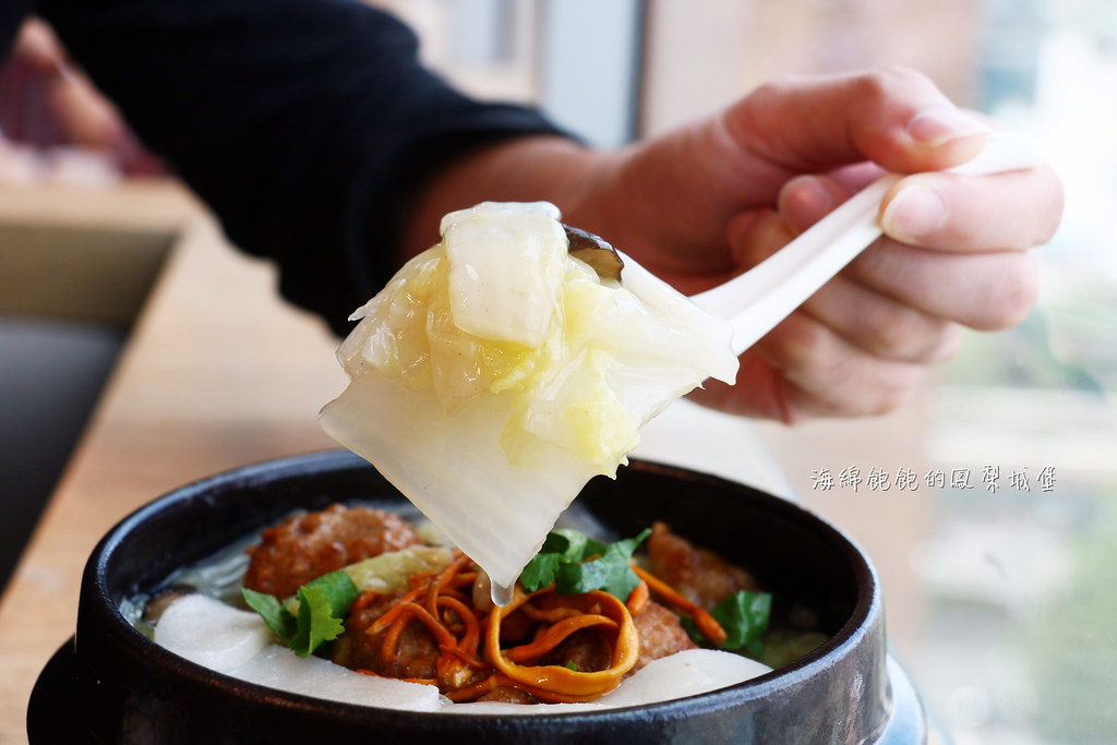 台北素食餐廳推薦「漢來蔬食SOGO忠孝店」套餐、菜單價位 @海綿飽飽的鳳梨城堡
