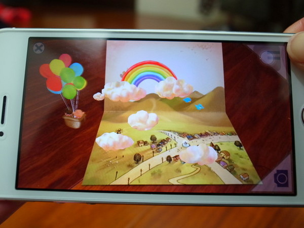 APP。設計～智慧型手機～開創卡片新紀元～VisionLens 3D。動畫卡片 @海綿飽飽的鳳梨城堡